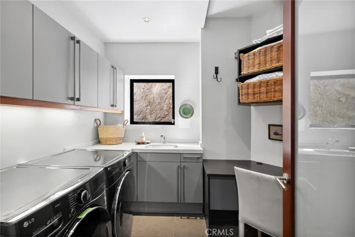 591 Balboa Avenue, Laguna Beach, California 92651