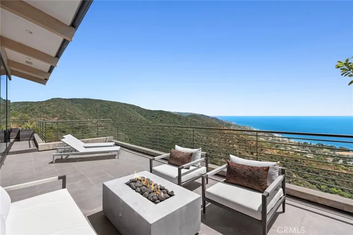 591 Balboa Avenue, Laguna Beach, California 92651
