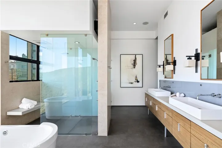 591 Balboa Avenue, Laguna Beach, California 92651