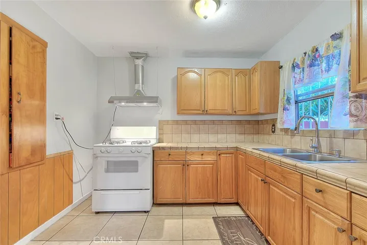 2095 N Mountain View Avenue, San Bernardino, California 92405
