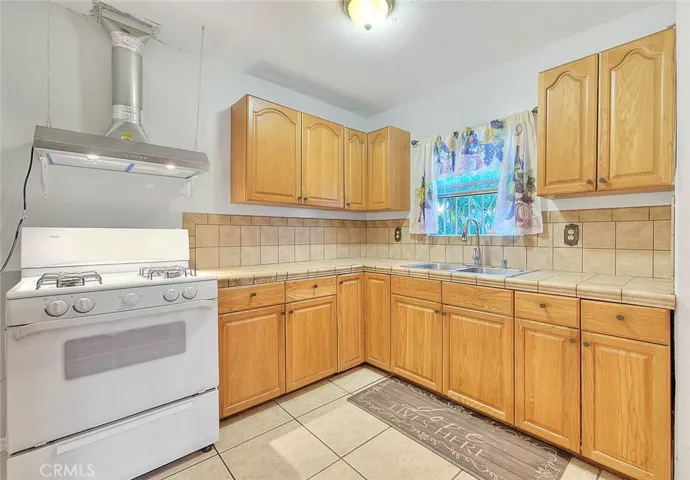 2095 N Mountain View Avenue, San Bernardino, California 92405