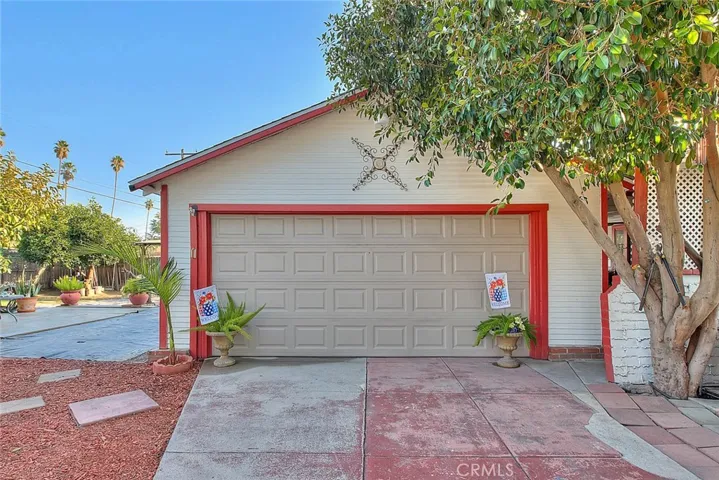 2095 N Mountain View Avenue, San Bernardino, California 92405