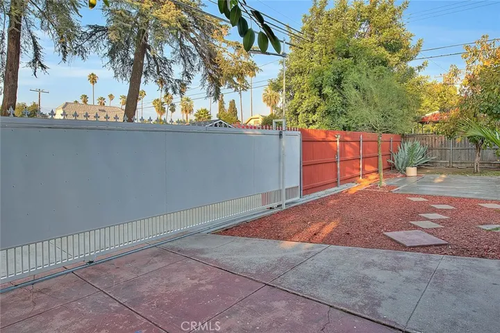 2095 N Mountain View Avenue, San Bernardino, California 92405