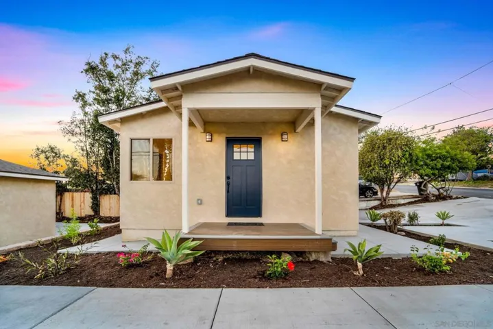 7290 Colony Rd, La Mesa, California 91942