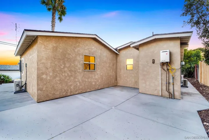 7290 Colony Rd, La Mesa, California 91942