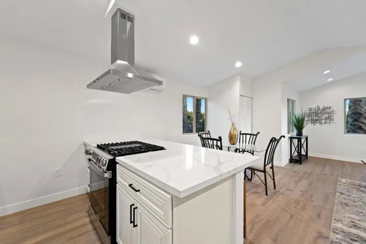 7290 Colony Rd, La Mesa, California 91942