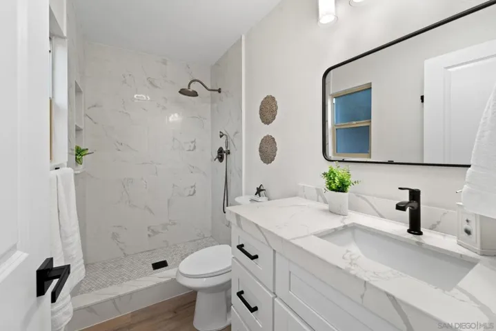 7290 Colony Rd, La Mesa, California 91942