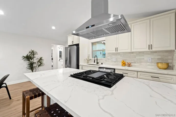 7290 Colony Rd, La Mesa, California 91942