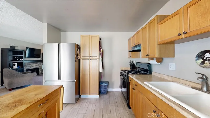11201 Bleeker Court, Riverside, California 92505
