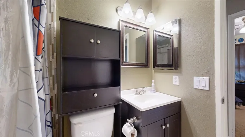 11201 Bleeker Court, Riverside, California 92505