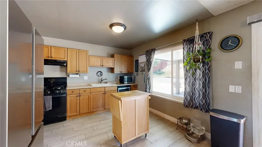 11201 Bleeker Court, Riverside, California 92505