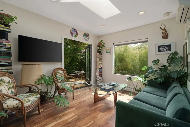 1900 Berkeley, Echo Park, California 90026