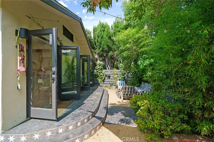 1900 Berkeley, Echo Park, California 90026