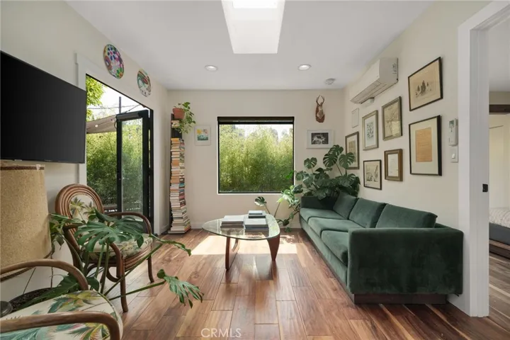 1900 Berkeley, Echo Park, California 90026