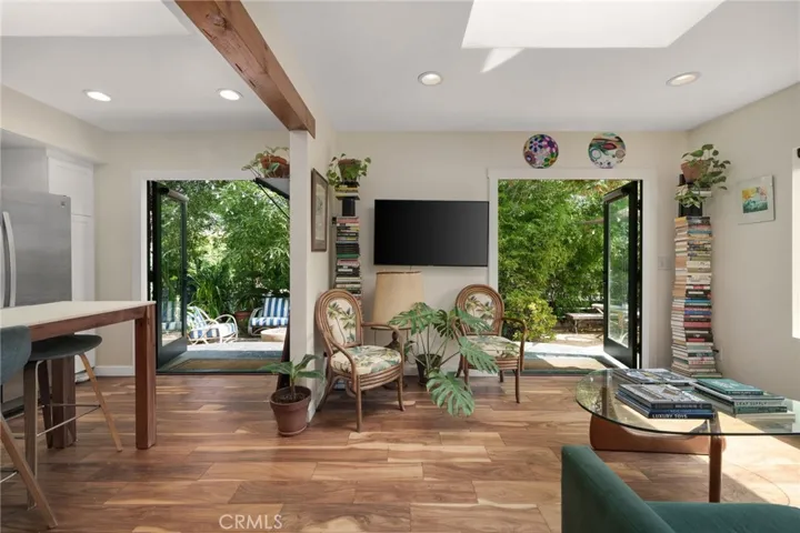 1900 Berkeley, Echo Park, California 90026