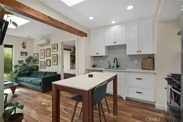 1900 Berkeley, Echo Park, California 90026