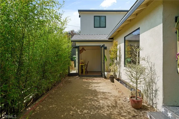 1900 Berkeley, Echo Park, California 90026