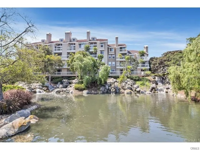 20301 Bluffside Circle 409, Huntington Beach, California 92646