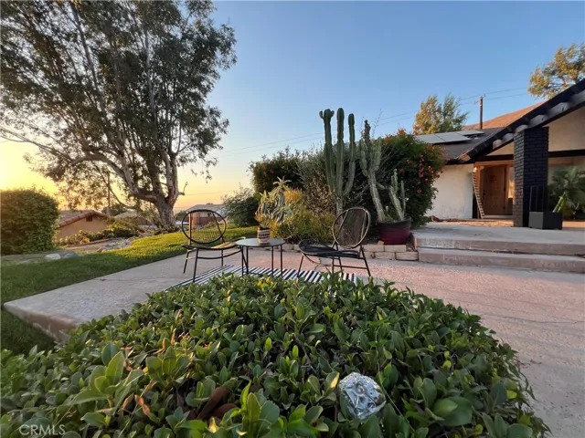 227 Mount Shasta, Norco, California 92860