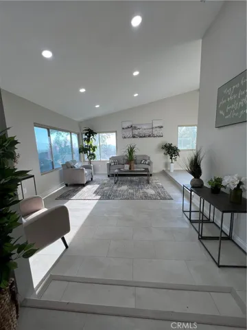227 Mount Shasta, Norco, California 92860