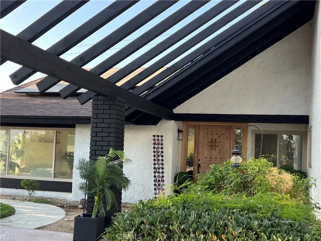 227 Mount Shasta, Norco, California 92860
