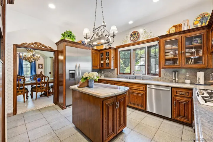 15145 Rancho Real, Del Mar, California 92014