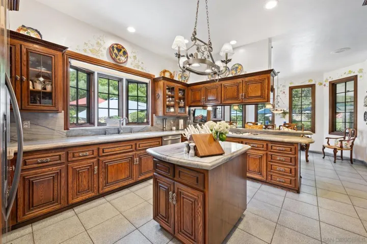 15145 Rancho Real, Del Mar, California 92014