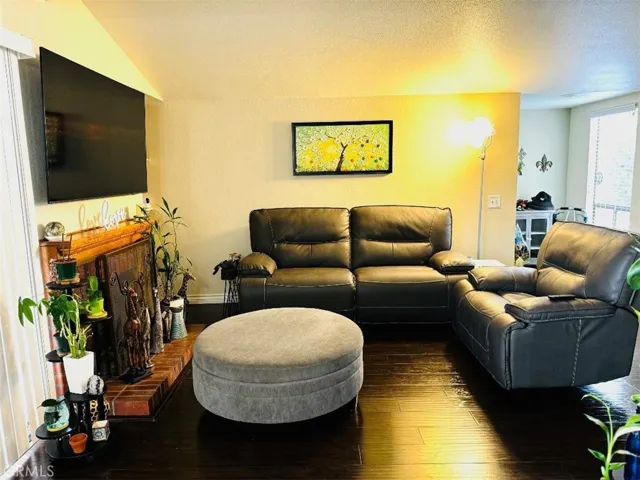 Livingroom/Fireplace