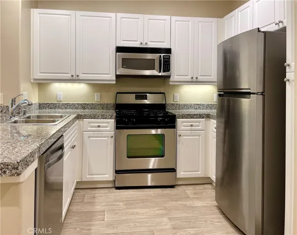 3244 Watermarke Place, Irvine, California 92612