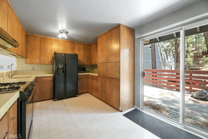 41735 Comstock Lane, Big Bear Lake, California 92315