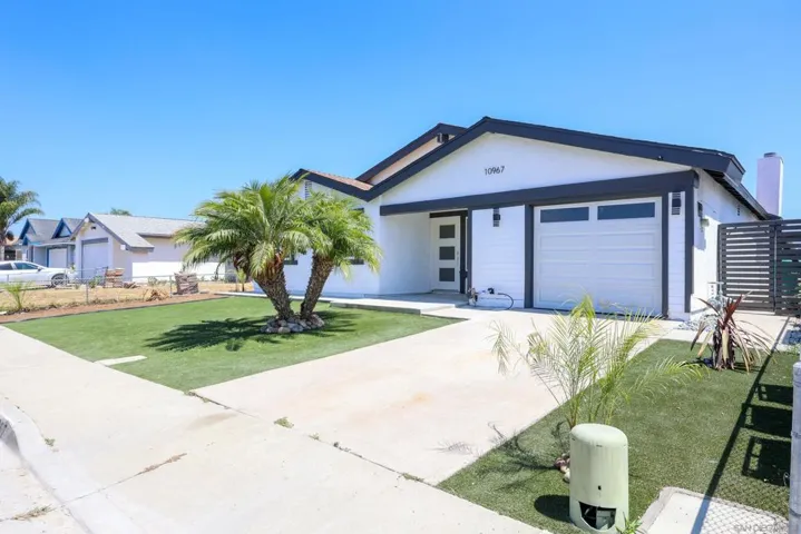 10967 Salinas Way, San Diego, California 92126