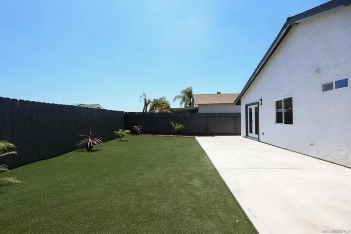 10967 Salinas Way, San Diego, California 92126