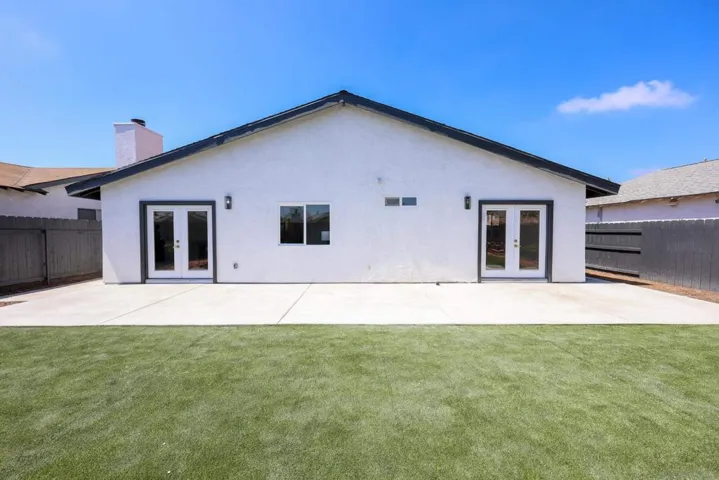10967 Salinas Way, San Diego, California 92126