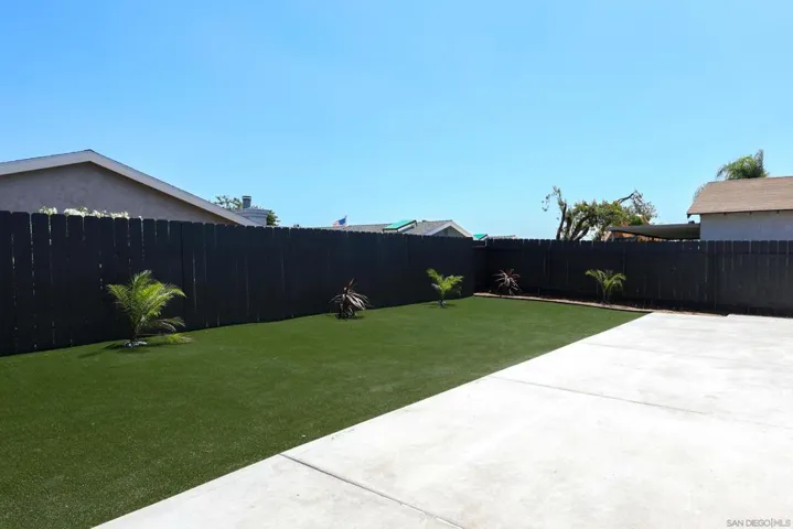 10967 Salinas Way, San Diego, California 92126