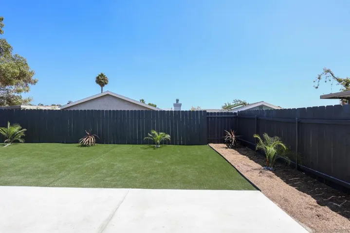 10967 Salinas Way, San Diego, California 92126