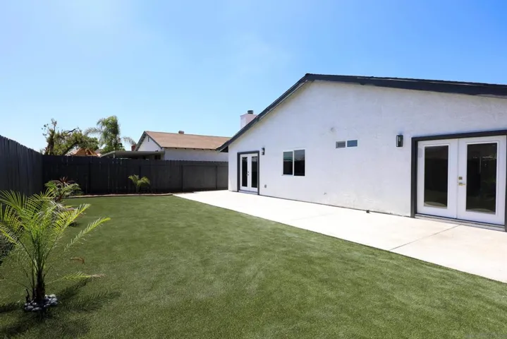 10967 Salinas Way, San Diego, California 92126