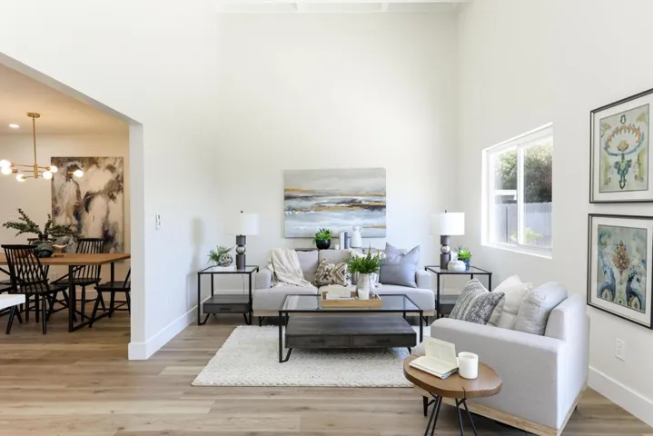 10967 Salinas Way, San Diego, California 92126