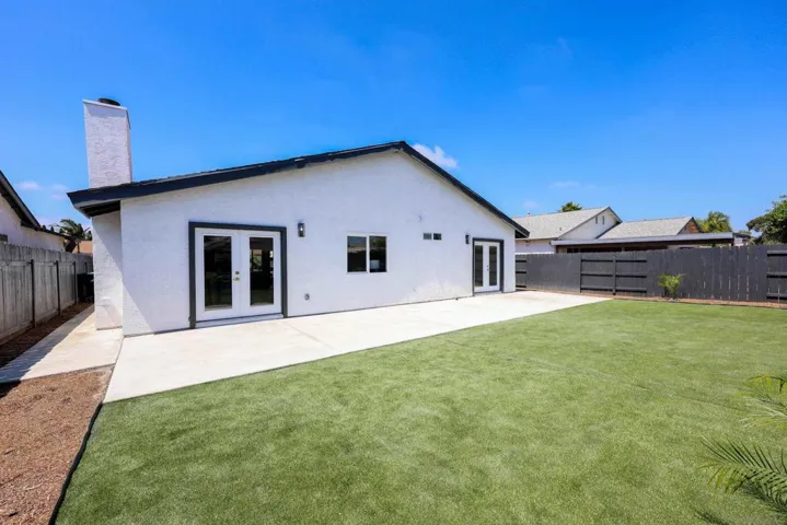 10967 Salinas Way, San Diego, California 92126