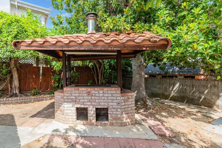 10420 N Blaney Avenue, Cupertino, California 95014