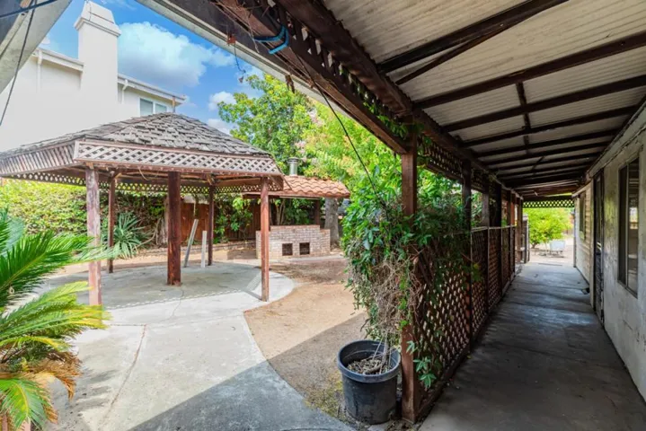 10420 N Blaney Avenue, Cupertino, California 95014