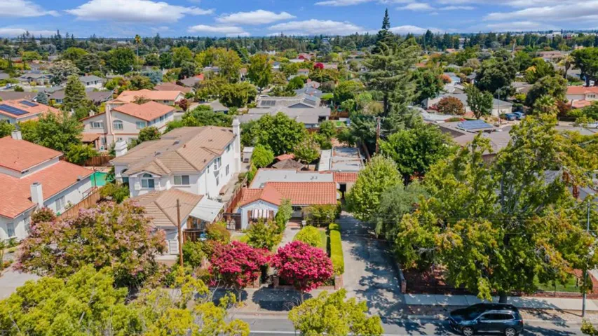 10420 N Blaney Avenue, Cupertino, California 95014