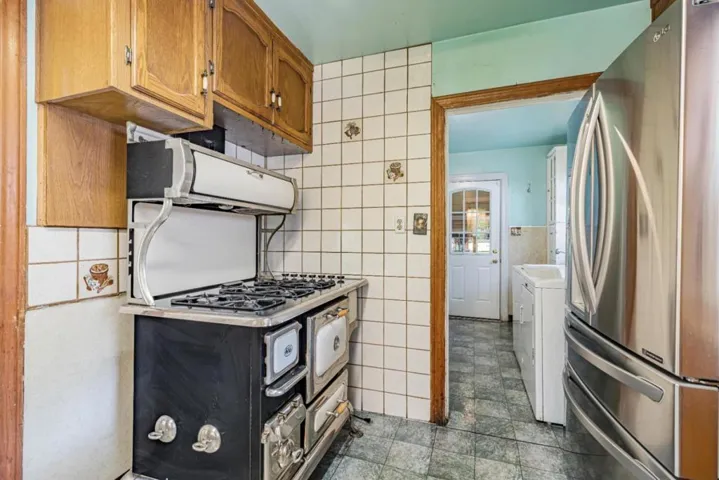 10420 N Blaney Avenue, Cupertino, California 95014