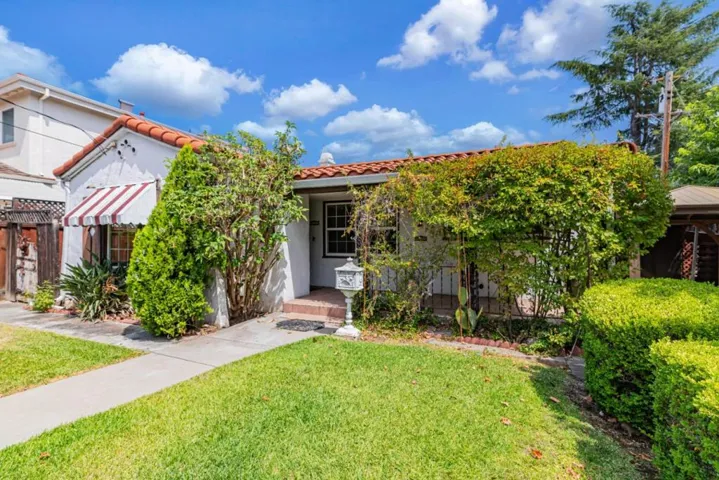 10420 N Blaney Avenue, Cupertino, California 95014