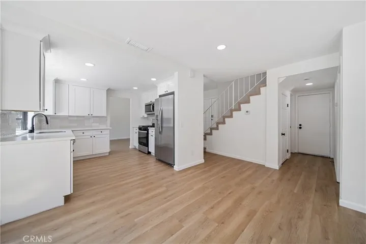 17221 Walnut Ave Avenue, Fontana, California 92336
