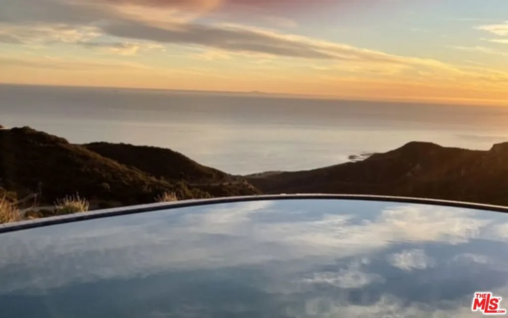 23244 W Paloma Blanca Drive, Malibu, California 90265 home-pic-39
