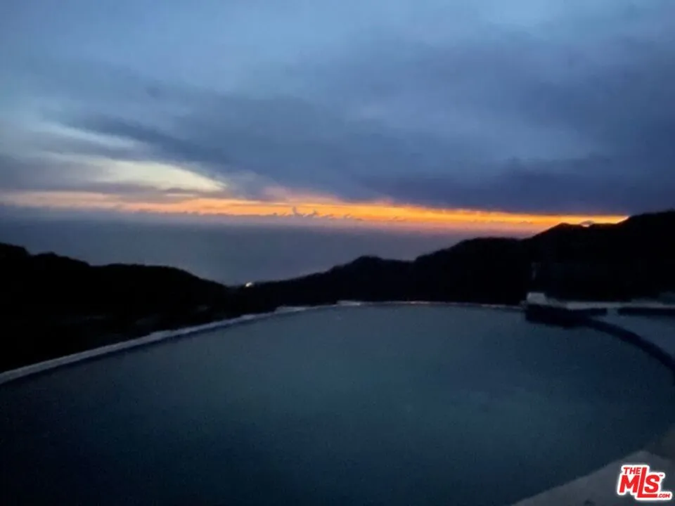 23244 W Paloma Blanca Drive, Malibu, California 90265 home-pic-34