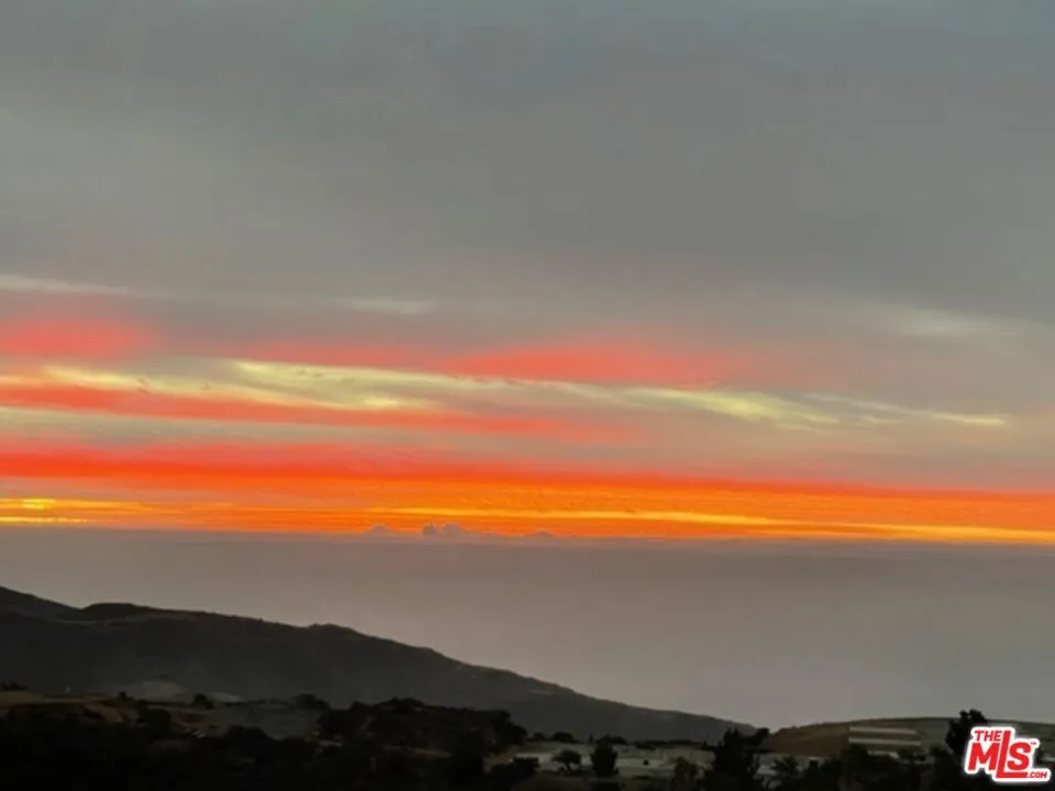 23244 W Paloma Blanca Drive, Malibu, California 90265 home-pic-41