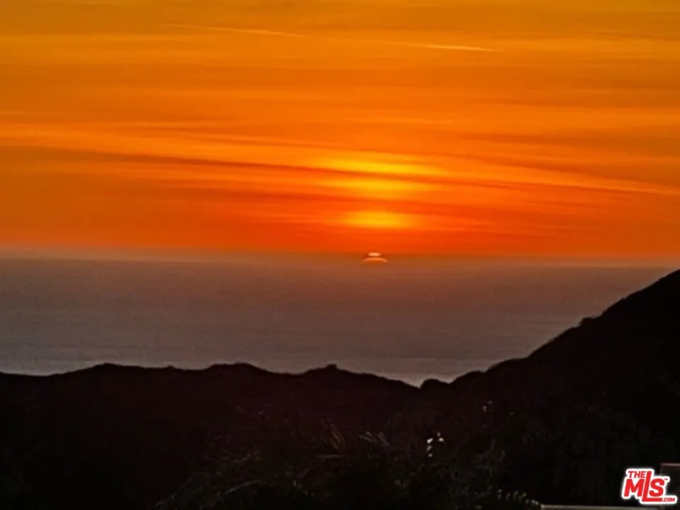 23244 W Paloma Blanca Drive, Malibu, California 90265 home-pic-30