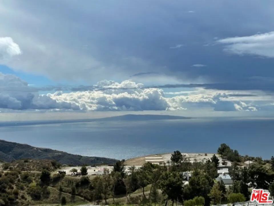 23244 W Paloma Blanca Drive, Malibu, California 90265 home-pic-31