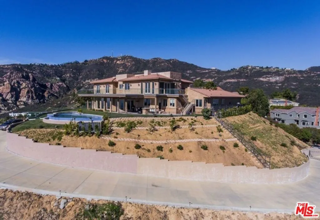 23244 W Paloma Blanca Drive, Malibu, California 90265 home-pic-25